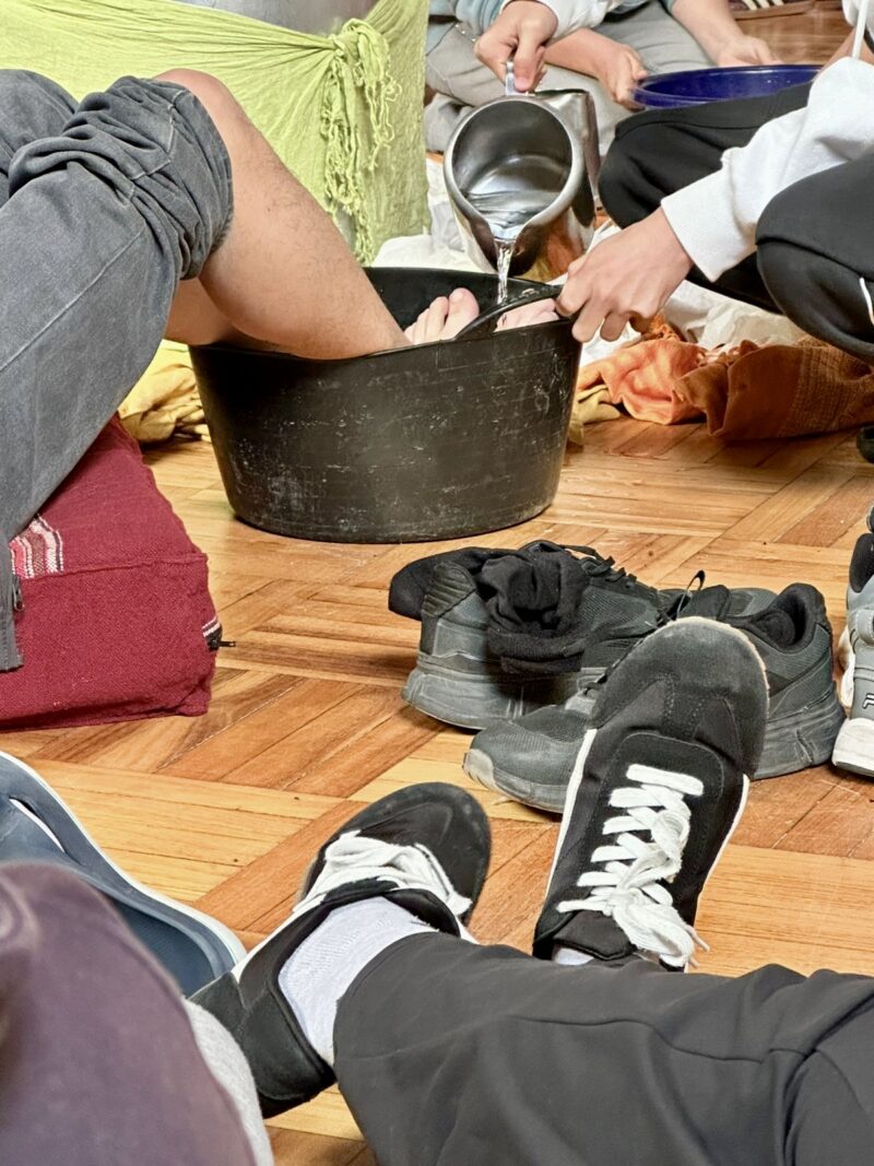 Lavado de pies. Pascua Juvenil